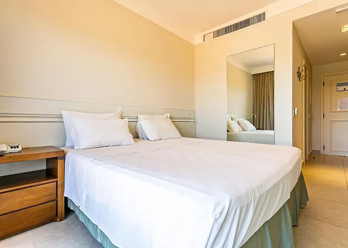 pé na areia - Studios direto com proprietário JBVJRHotel Florianopolis